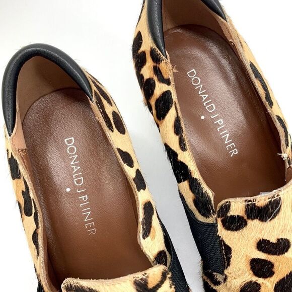 Donald J. Pliner Wedge - Picture 7 of 10